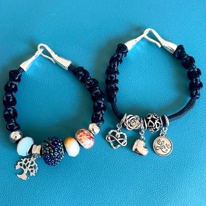Handmade paracord charm bracelet (2)